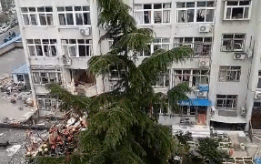 突發(fā)！青島一居民樓發(fā)生爆燃！已造1人死亡，7人受傷！3公里外有震感…